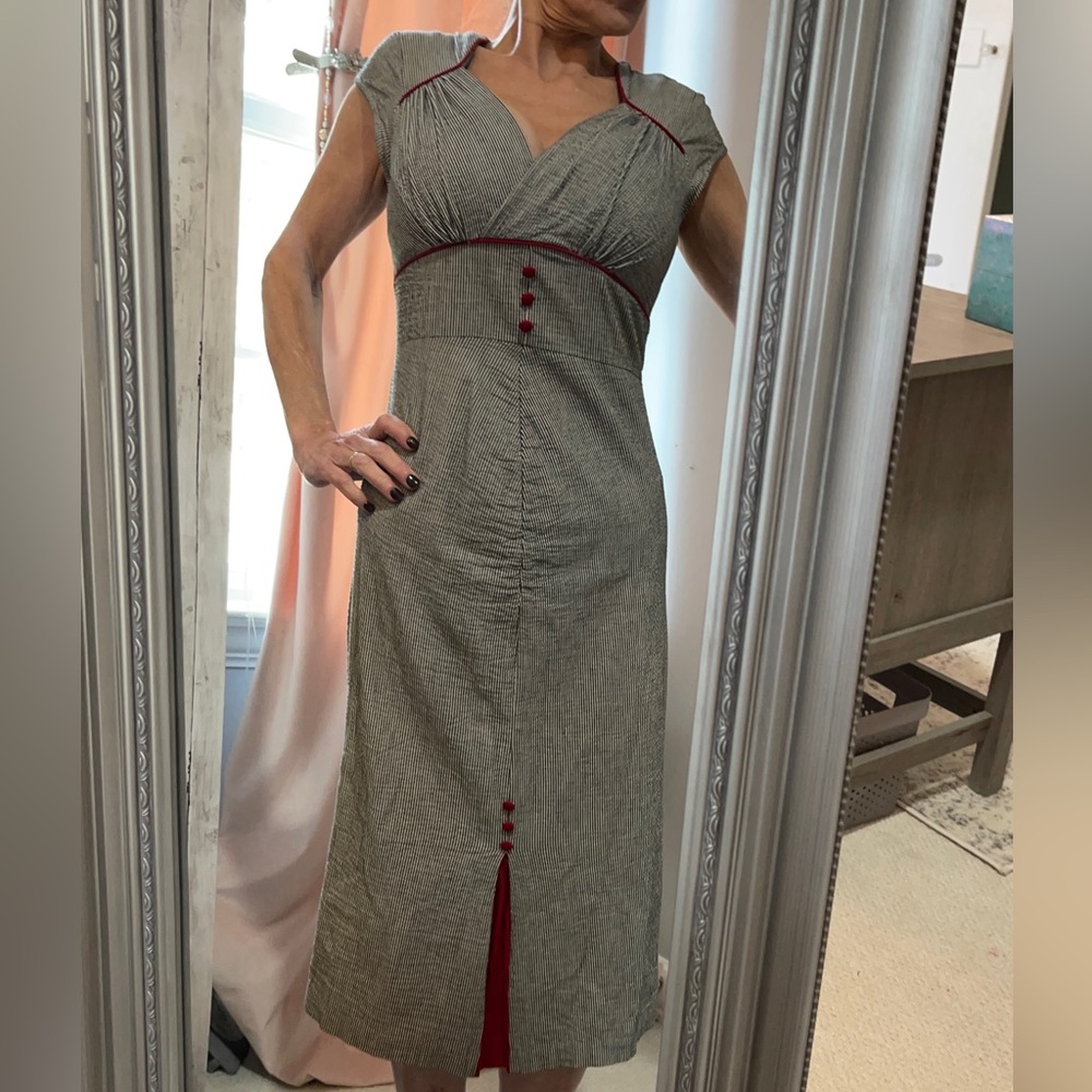 Beautiful 1940 Pencil Dress